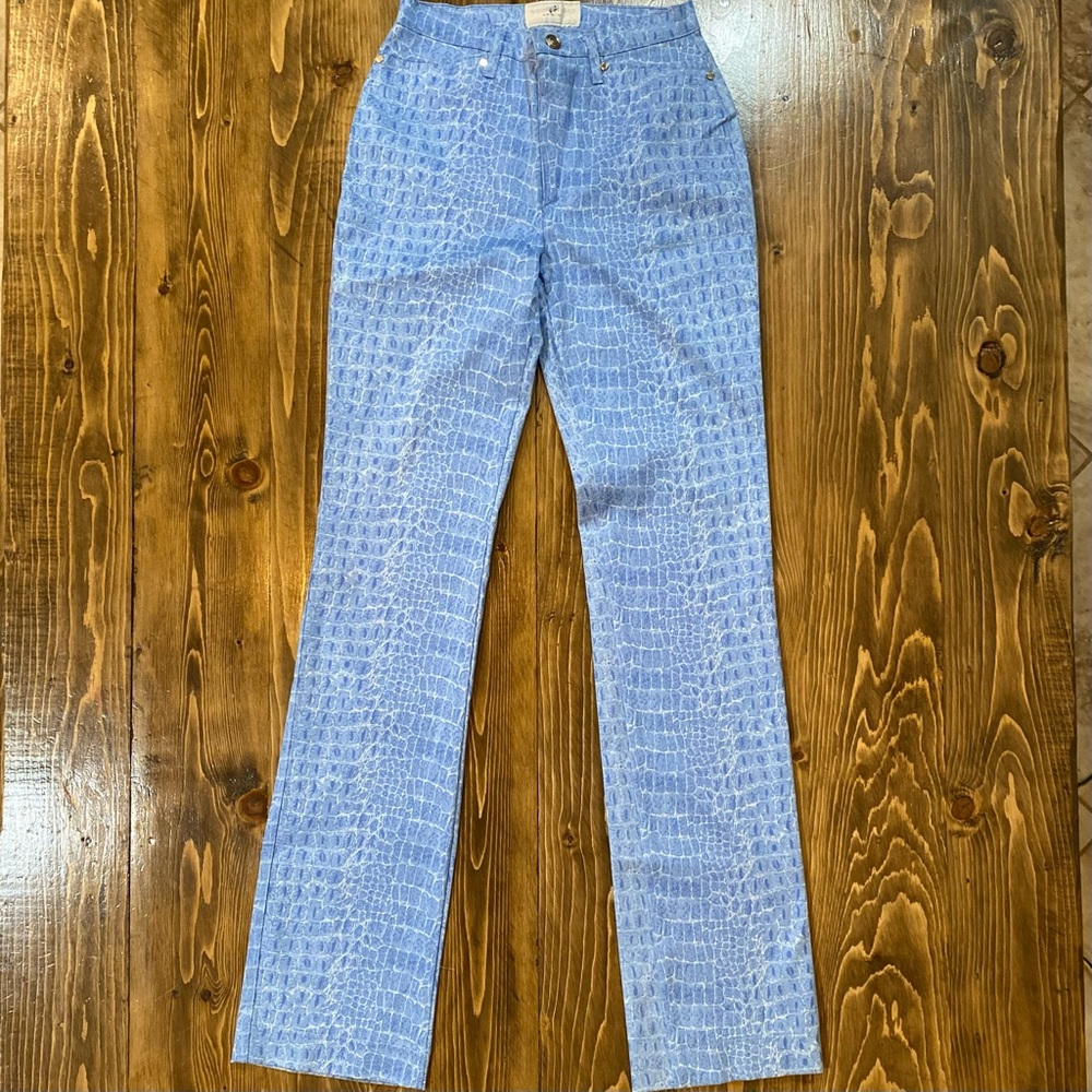 Vertigo Paris blue alligator print pants